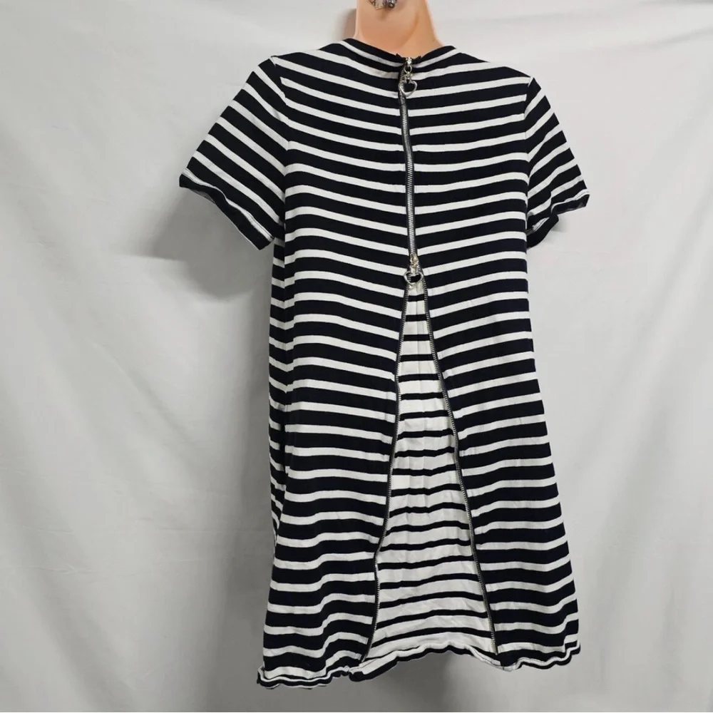 Kate spade, stripe, zip back knit dress size small - Picture 3 of 11